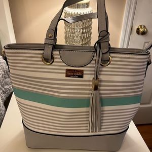 Kate Spade tote bag.  Excellent condition, no tears or stains.